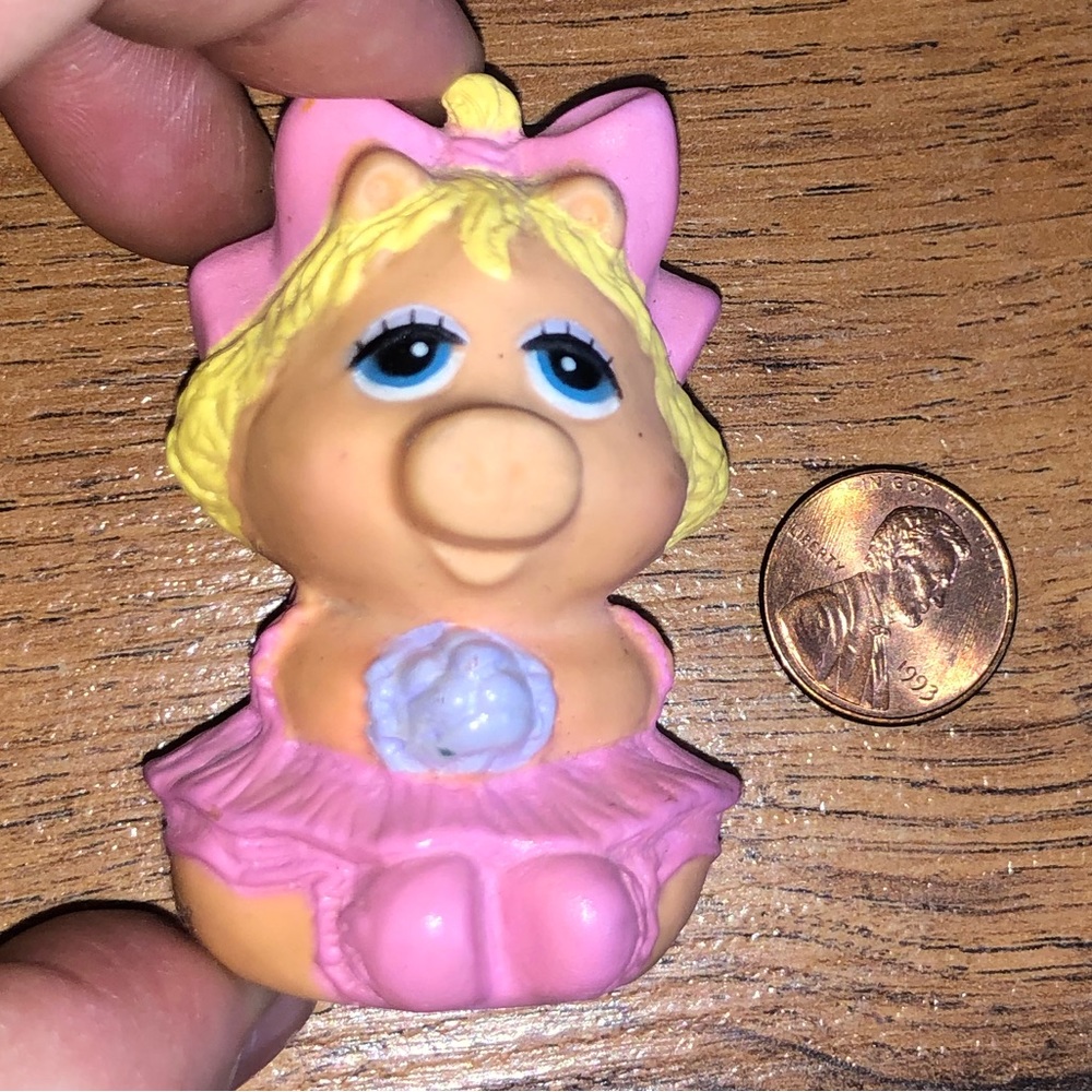 Avon 1985 Vintage Miss Piggy Muppets
